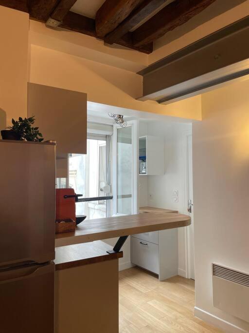 Apartamento Lovely Central, Le Marais, París